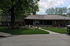 Paint-siding-and-wood-accents-3